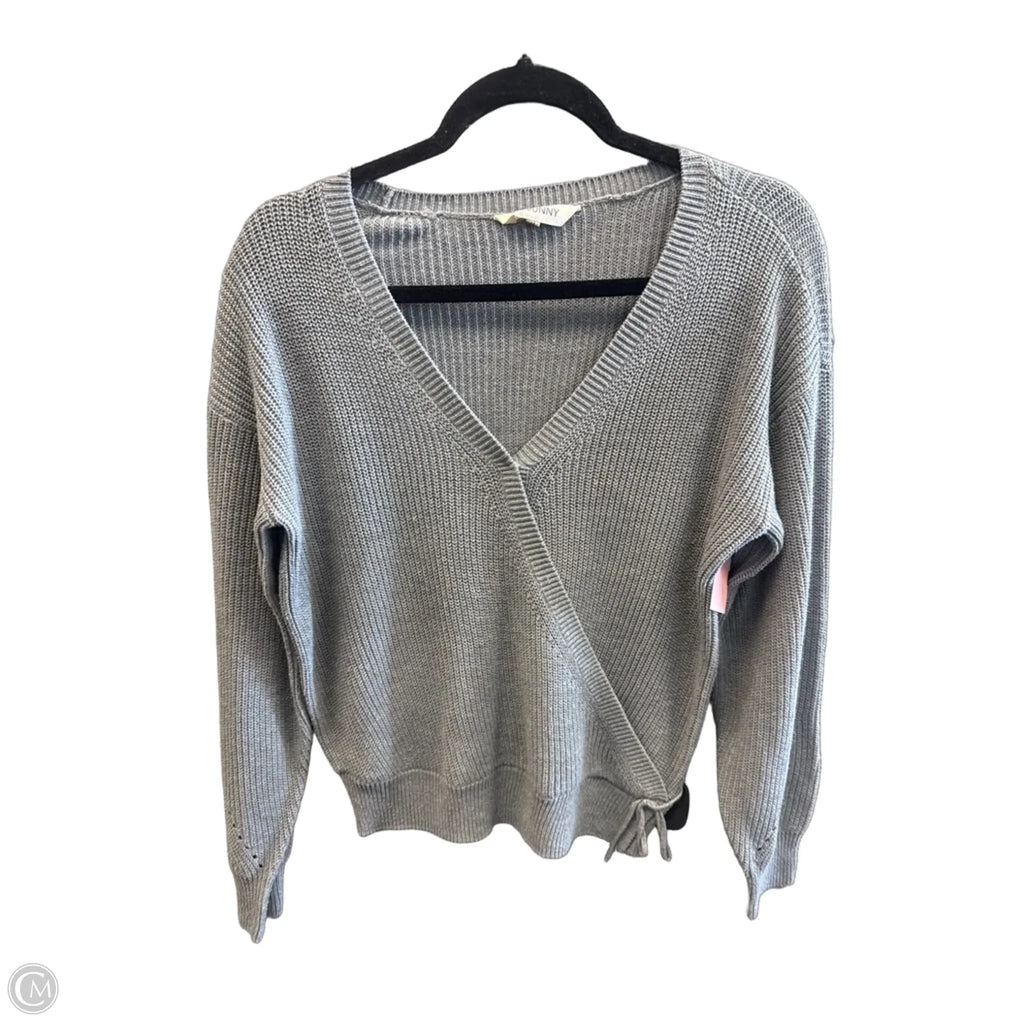 Sweater By Clothes Mentor In Grey, Size: M