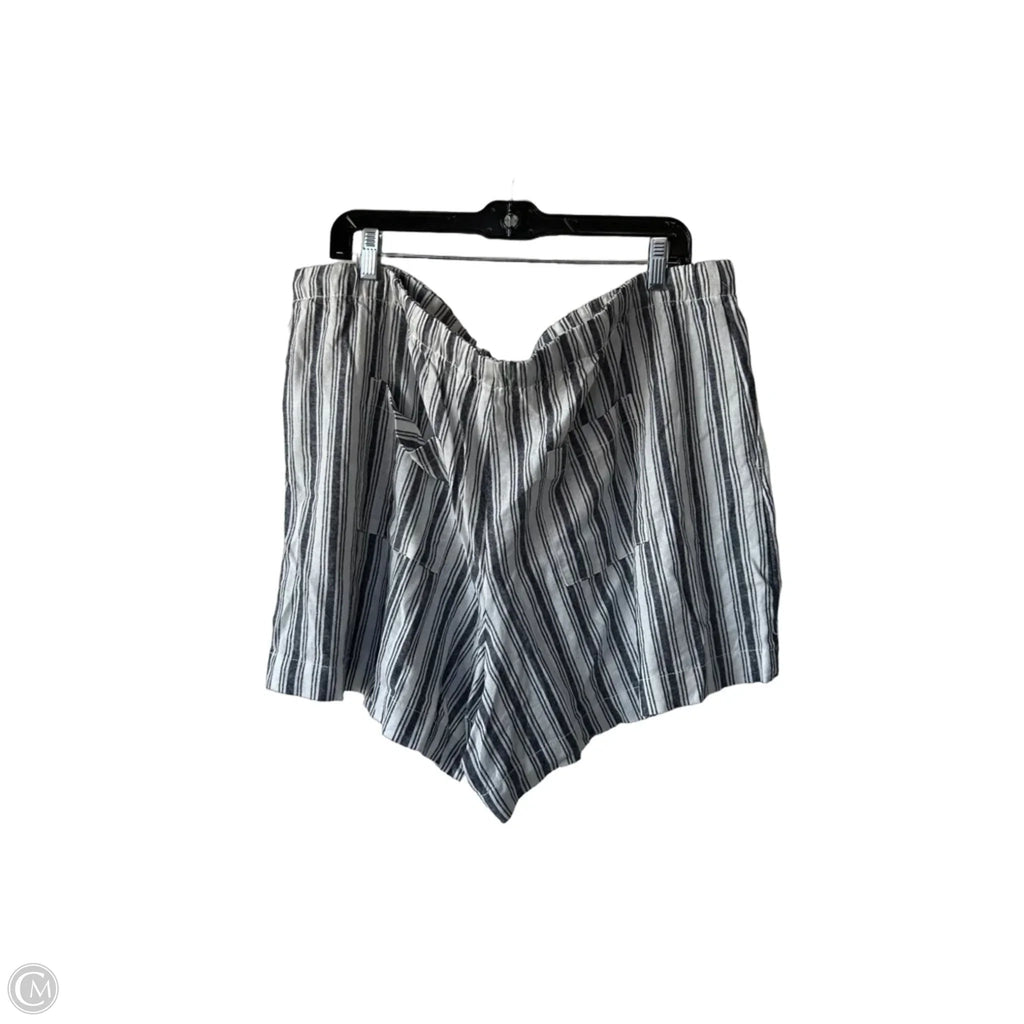 Shorts By Gap In Grey & White, Size: 18