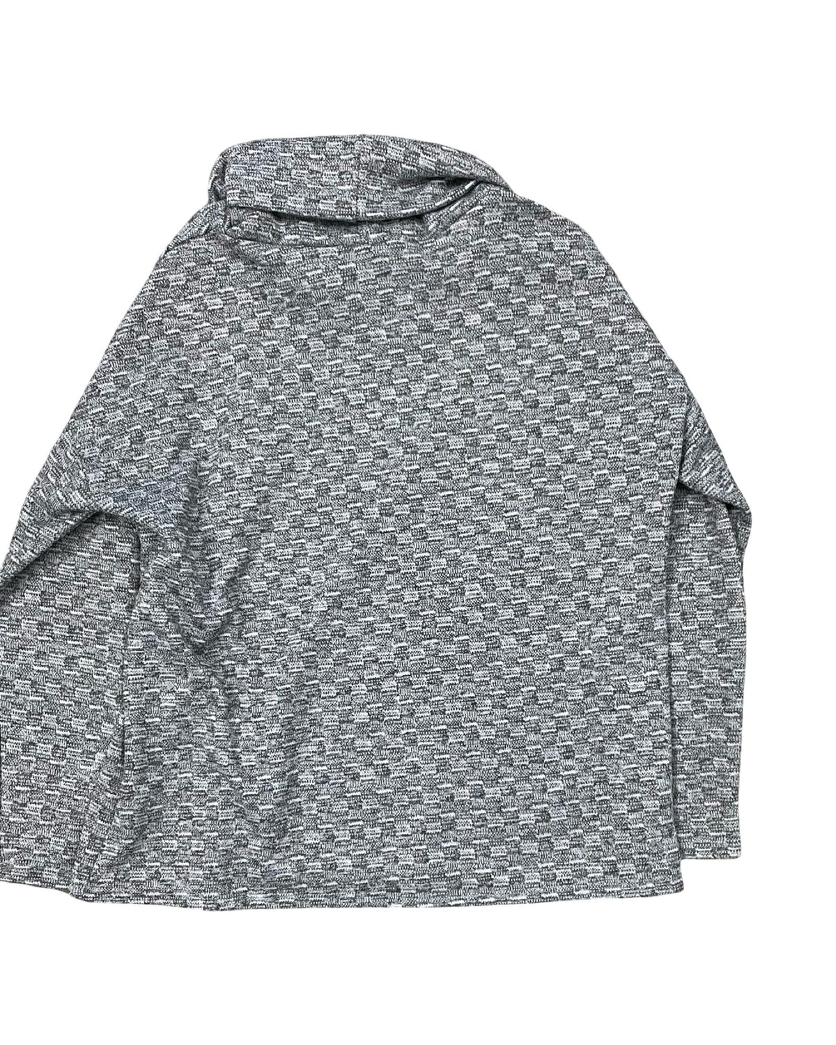 Sweater By Haptics In Grey, Size:M