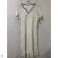 Dress Casual Maxi By Clothes Mentor In White, Size: M