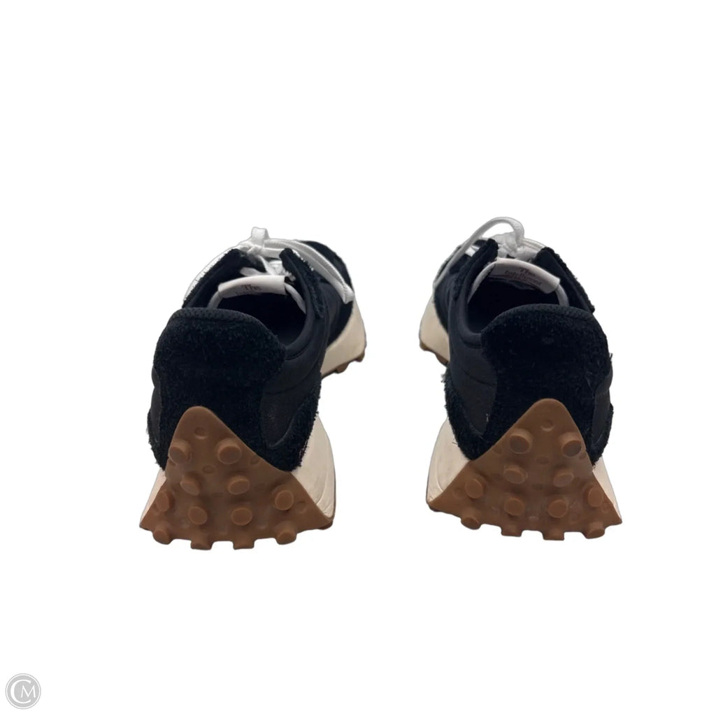 Shoes Sneakers By New Balance In Black & Cream, Size: 9.5