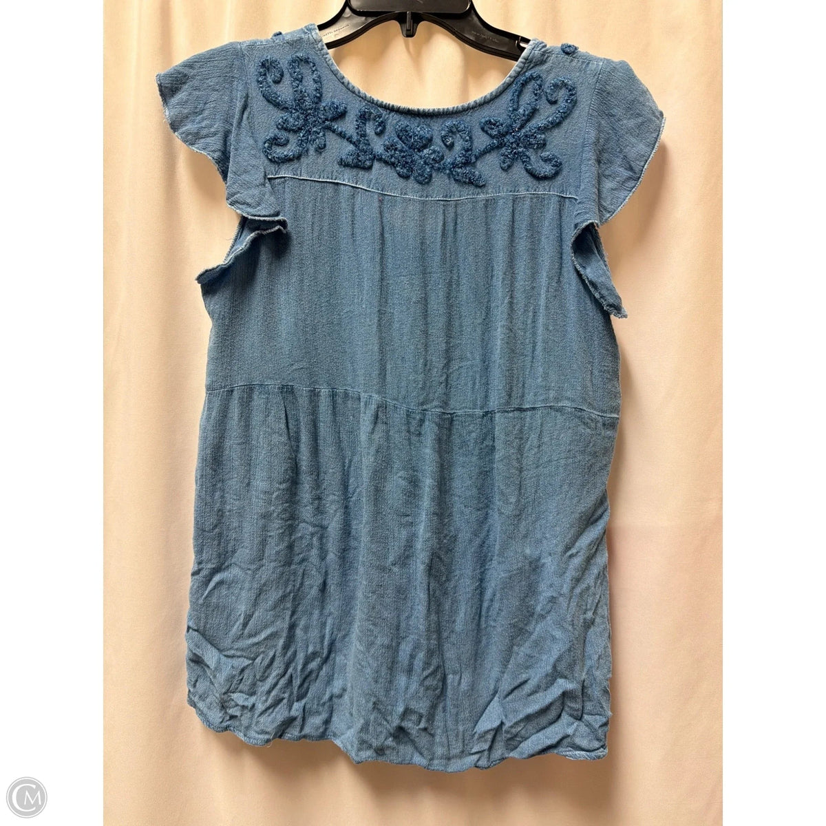 Top Sleeveless By Studio West in Blue. Size: S