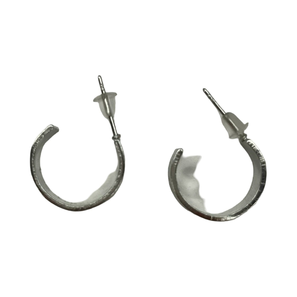 Earrings Hoop By Clothes Mentor In Silver