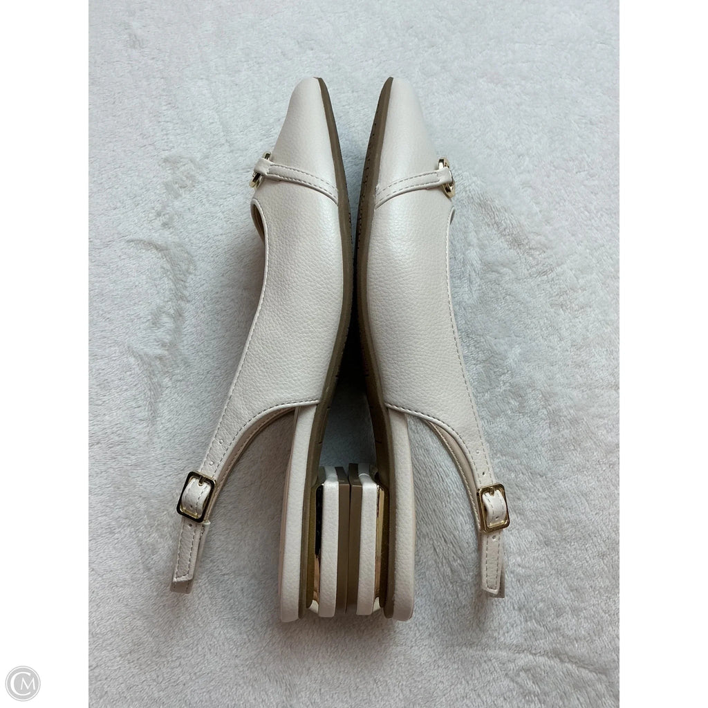 Shoes Flats By Jones New York In Ivory, Size: 8.5