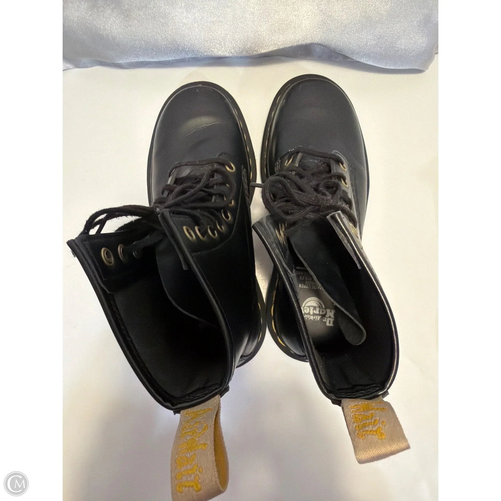 Boots Leather By Dr Martens In Black, Size: 6