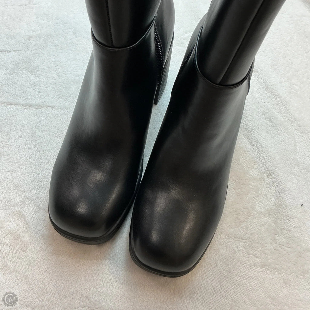 Boots Ankle Heels By Clothes Mentor In Black, Size: 10