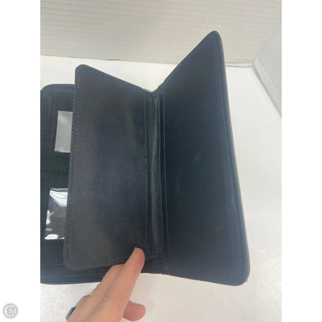 Wallet By Clothes Mentor, Size: Large