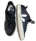 Shoes Sneakers By Veja In Black, Size: 9