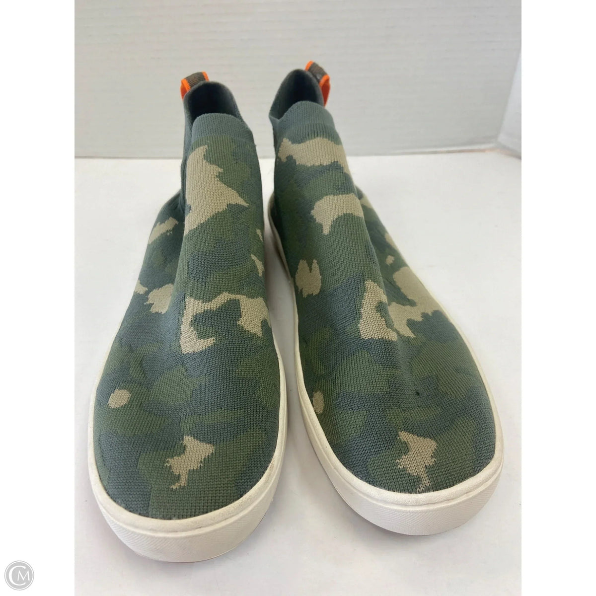 Shoes Sneakers By L.l. Bean In Green, Size: 9