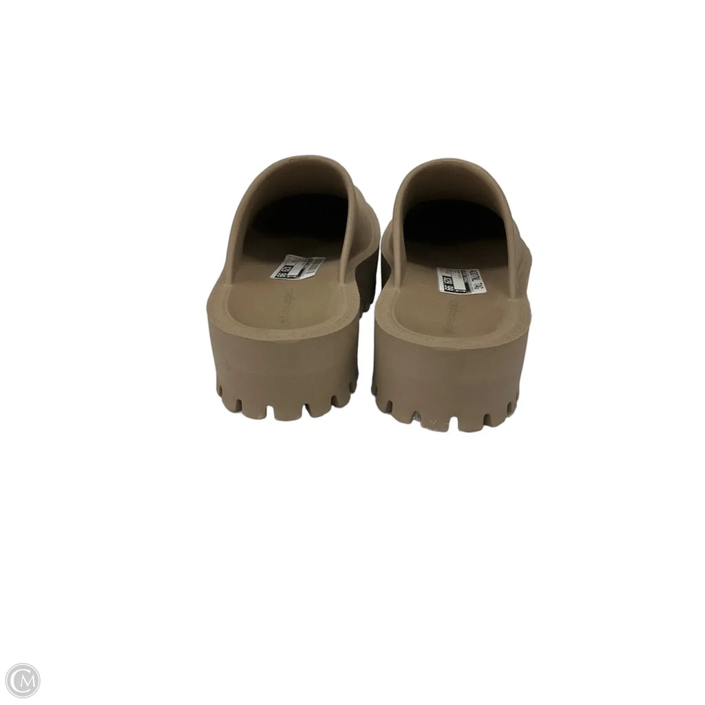 Shoes Flats By Jeffrey Campbell In Tan, Size: 10