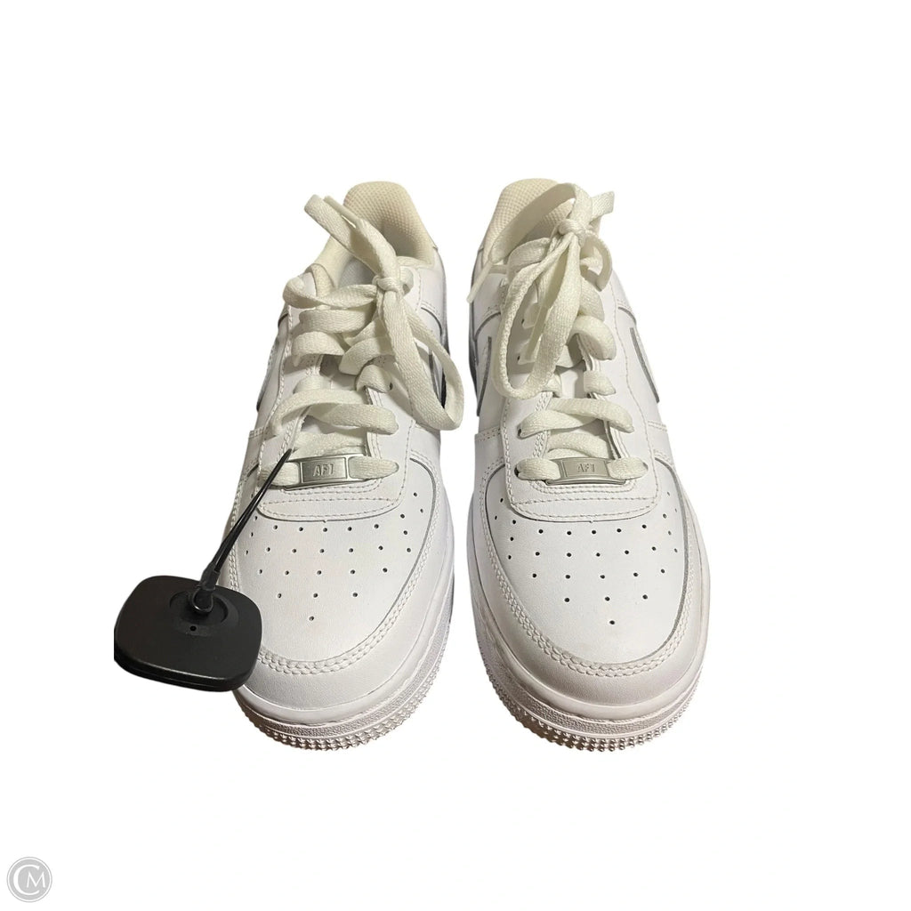 Shoes Sneakers By Nike In White, Size: 6.5
