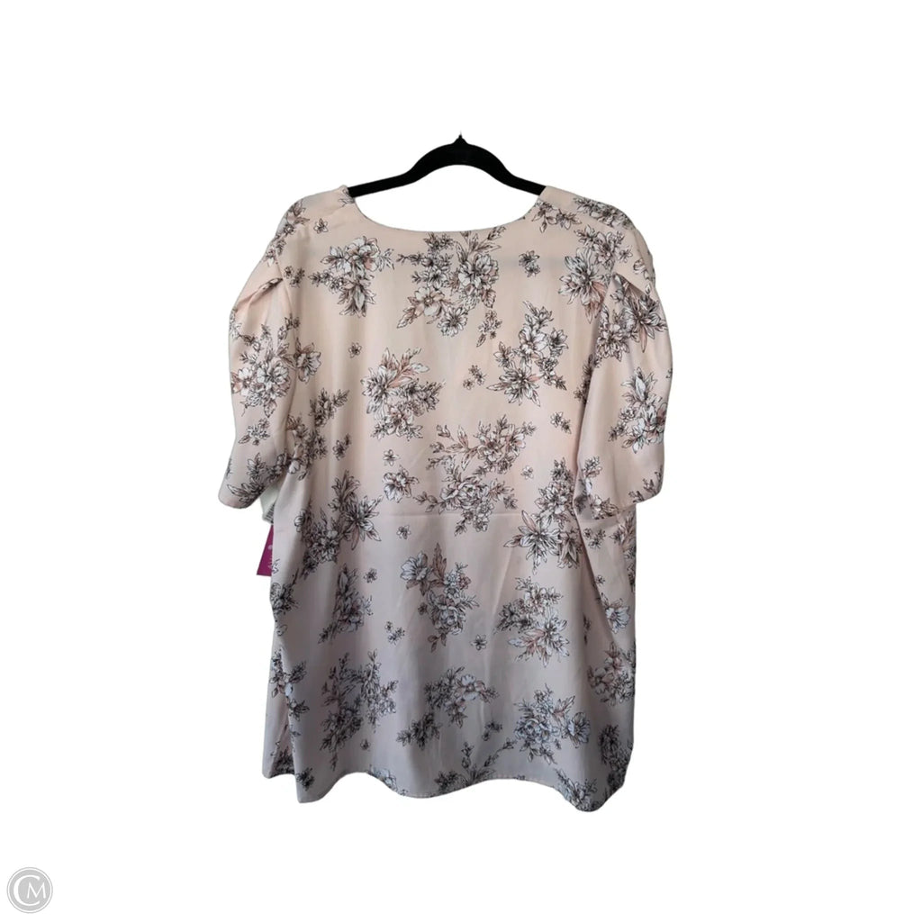 Top Short Sleeve By Express In Peach, Size: Xl