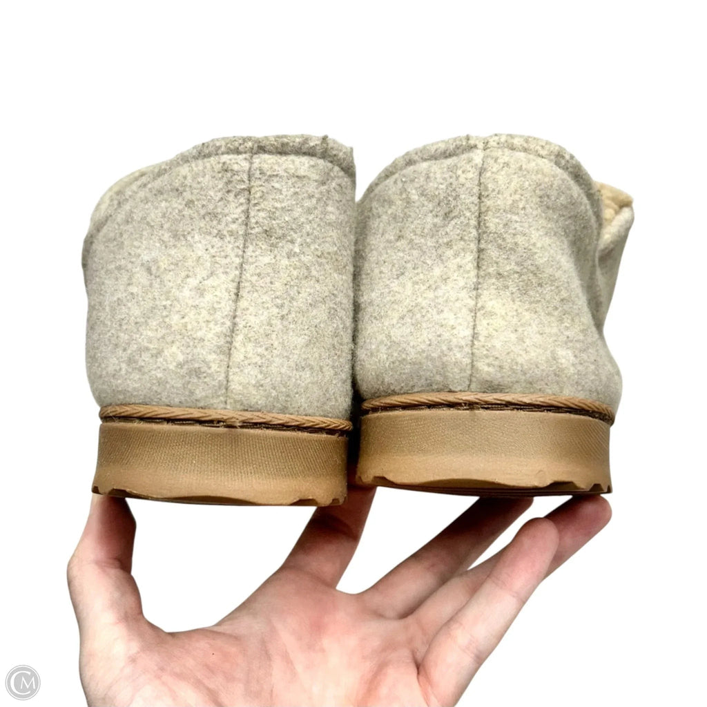 Slippers By Dearfoams In Tan, Size: 7/8