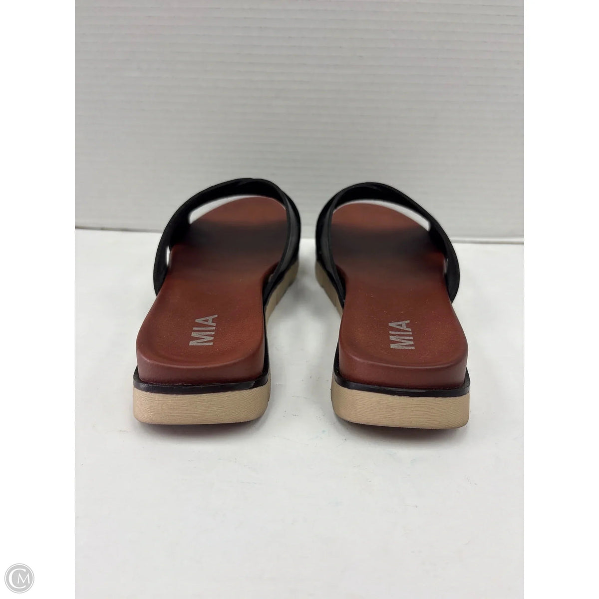 Sandals Flats By Mia In Black, Size: 8