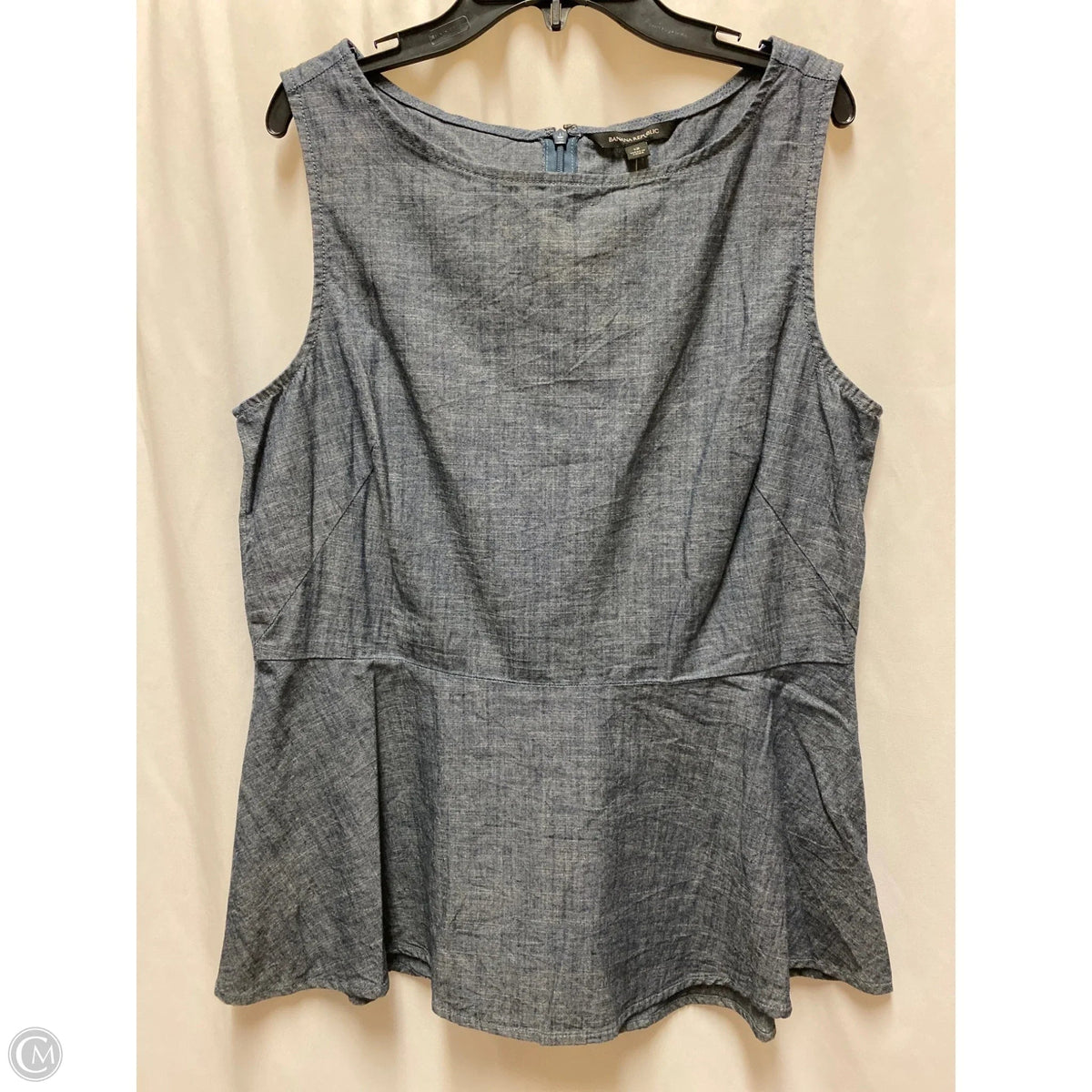 Top Sleeveless By Banana Republic In Blue, Size: L