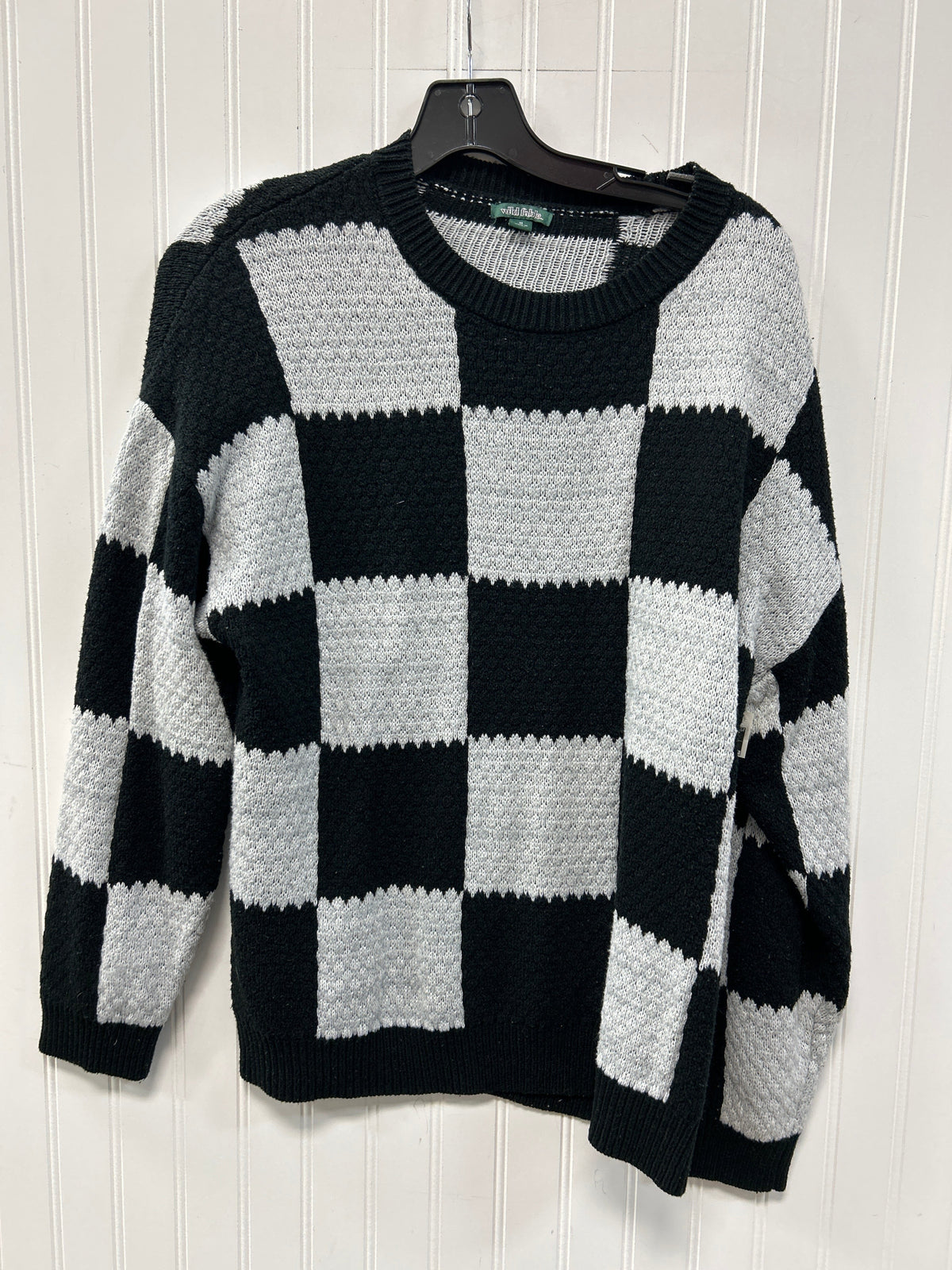 Sweater By Wild Fable In Plaid Pattern, Size:M