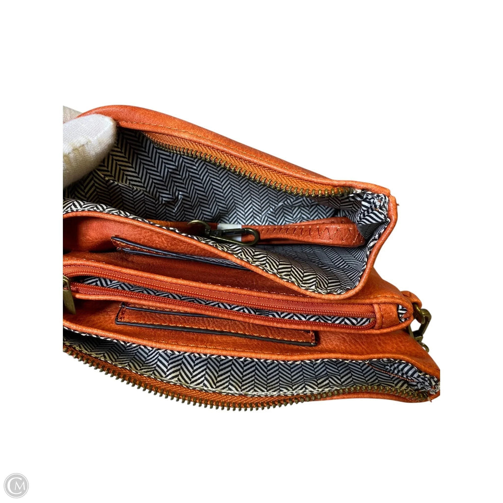 Crossbody By Clothes Mentor, Size: Medium