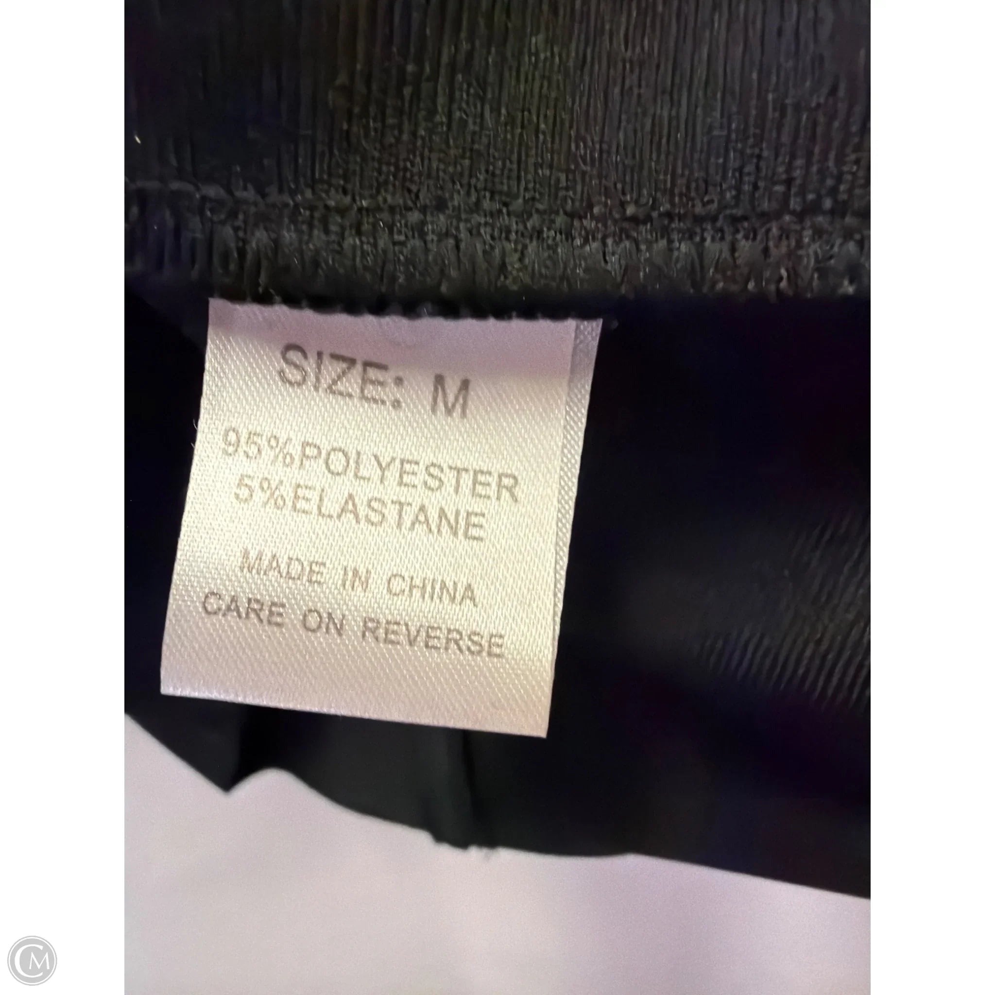 Dress Casual Short By Clothes Mentor In Black & White, Size: M
