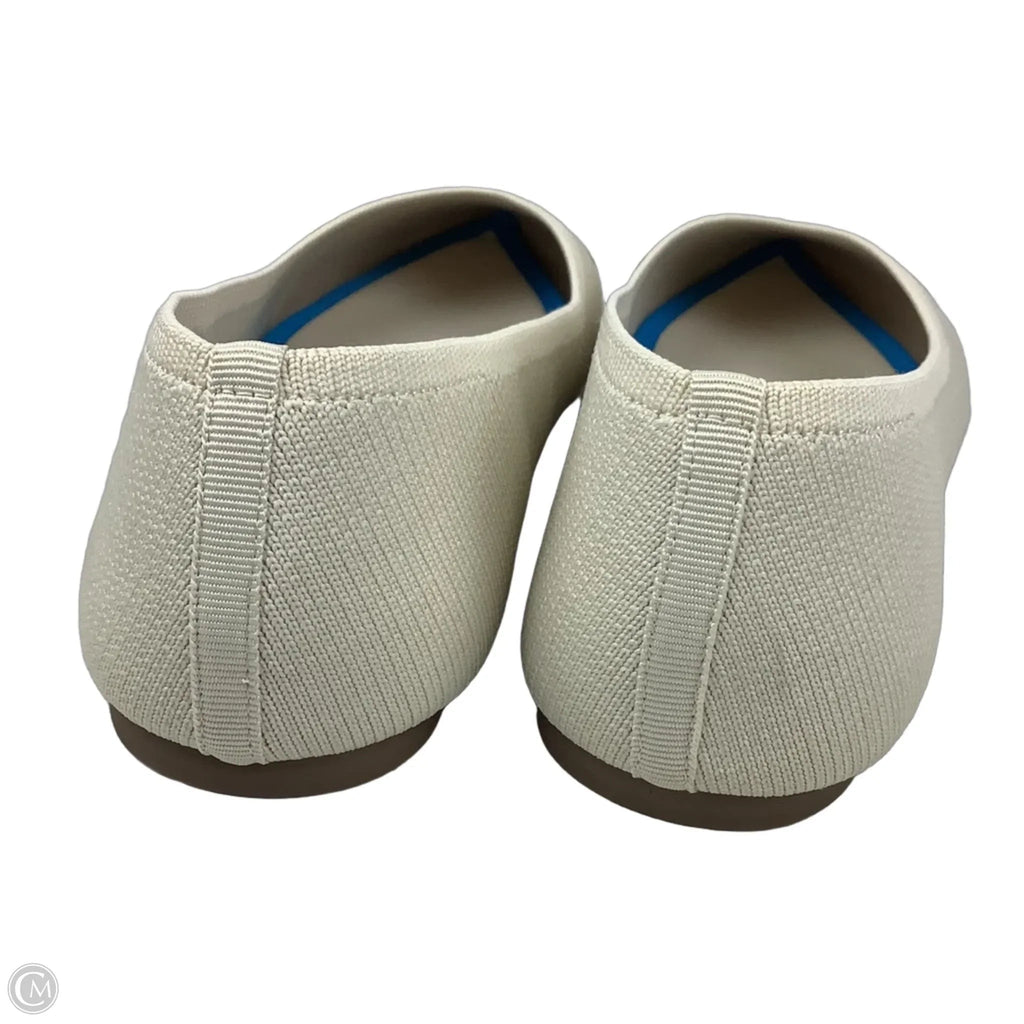 Shoes Flats By Clothes Mentor In Cream, Size: 9.5