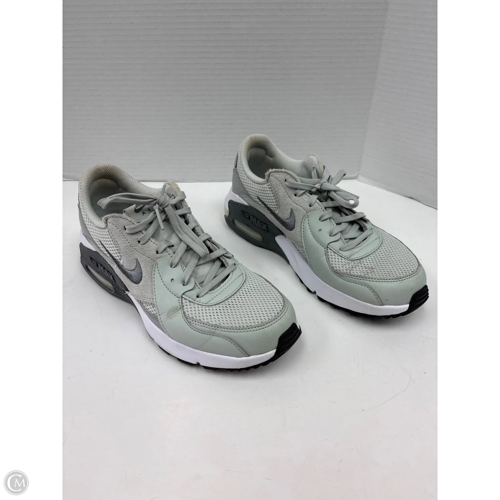 Shoes Athletic By Nike In Grey, Size: 8.5