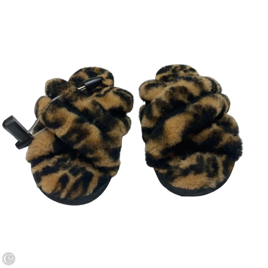 Shoes Designer By Ugg In Black & Brown, Size: 8