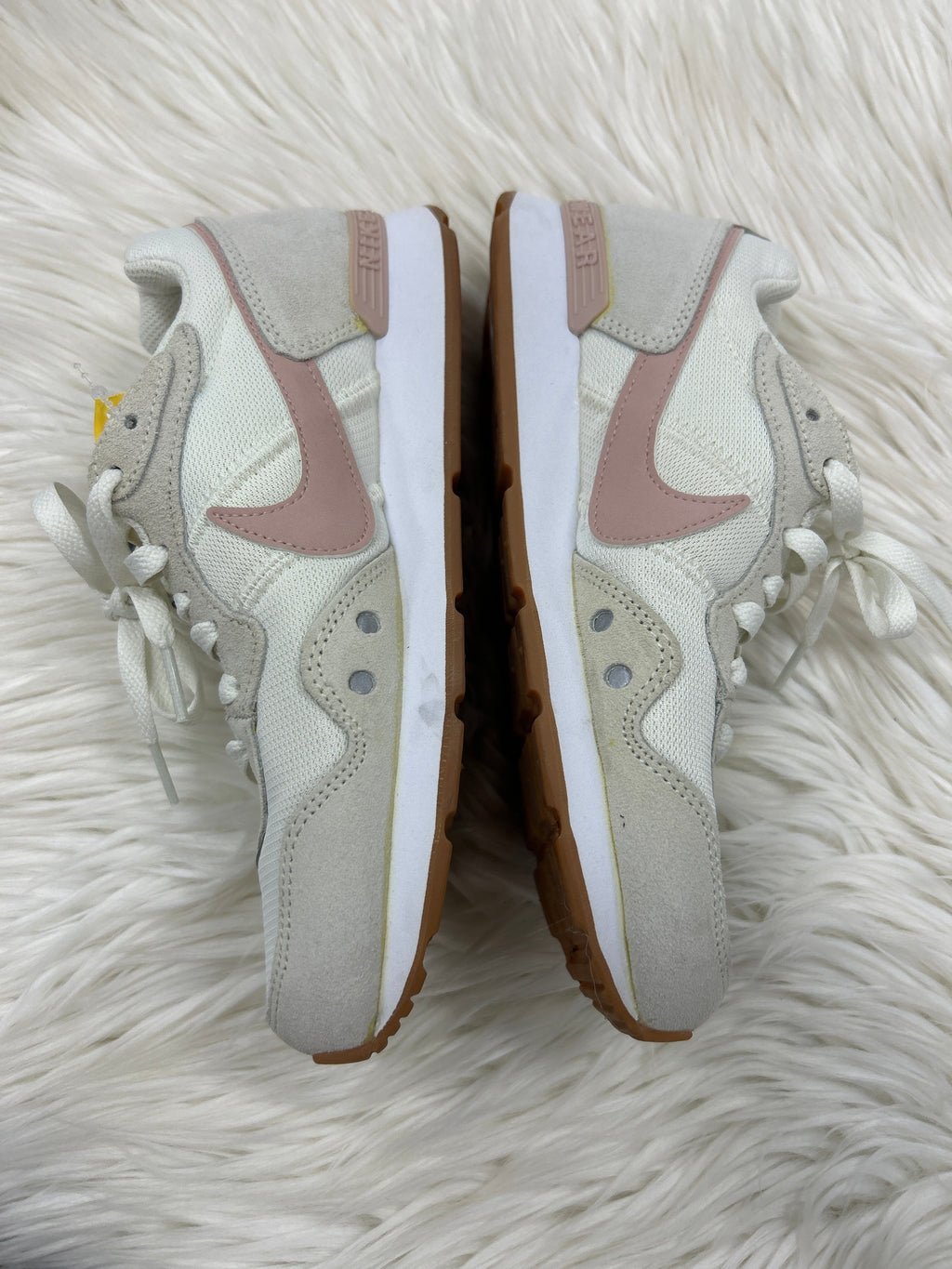 Shoes Athletic By Nike In Cream, Size:6.5