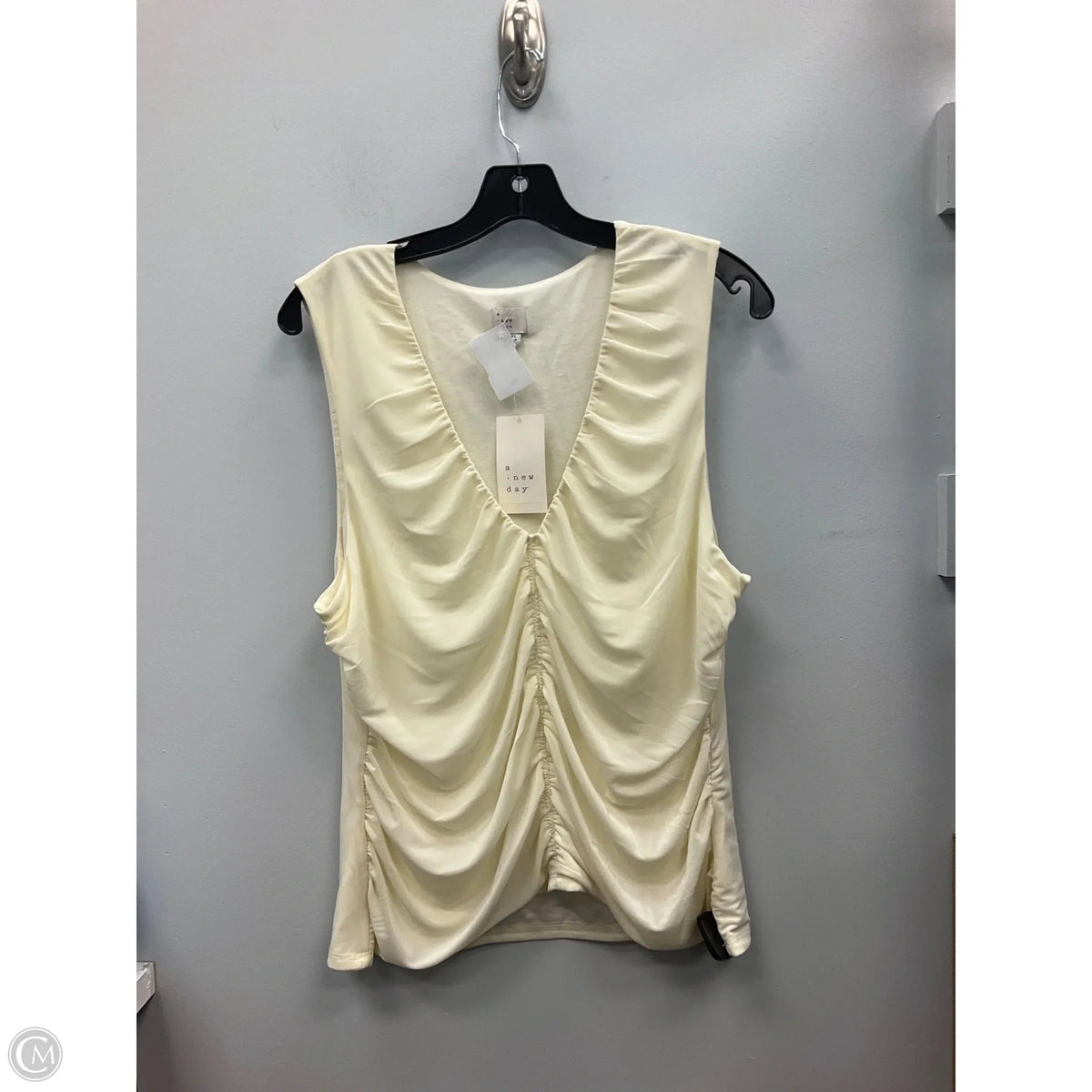 Top Sleeveless By A New Day In Cream, Size: Xxl