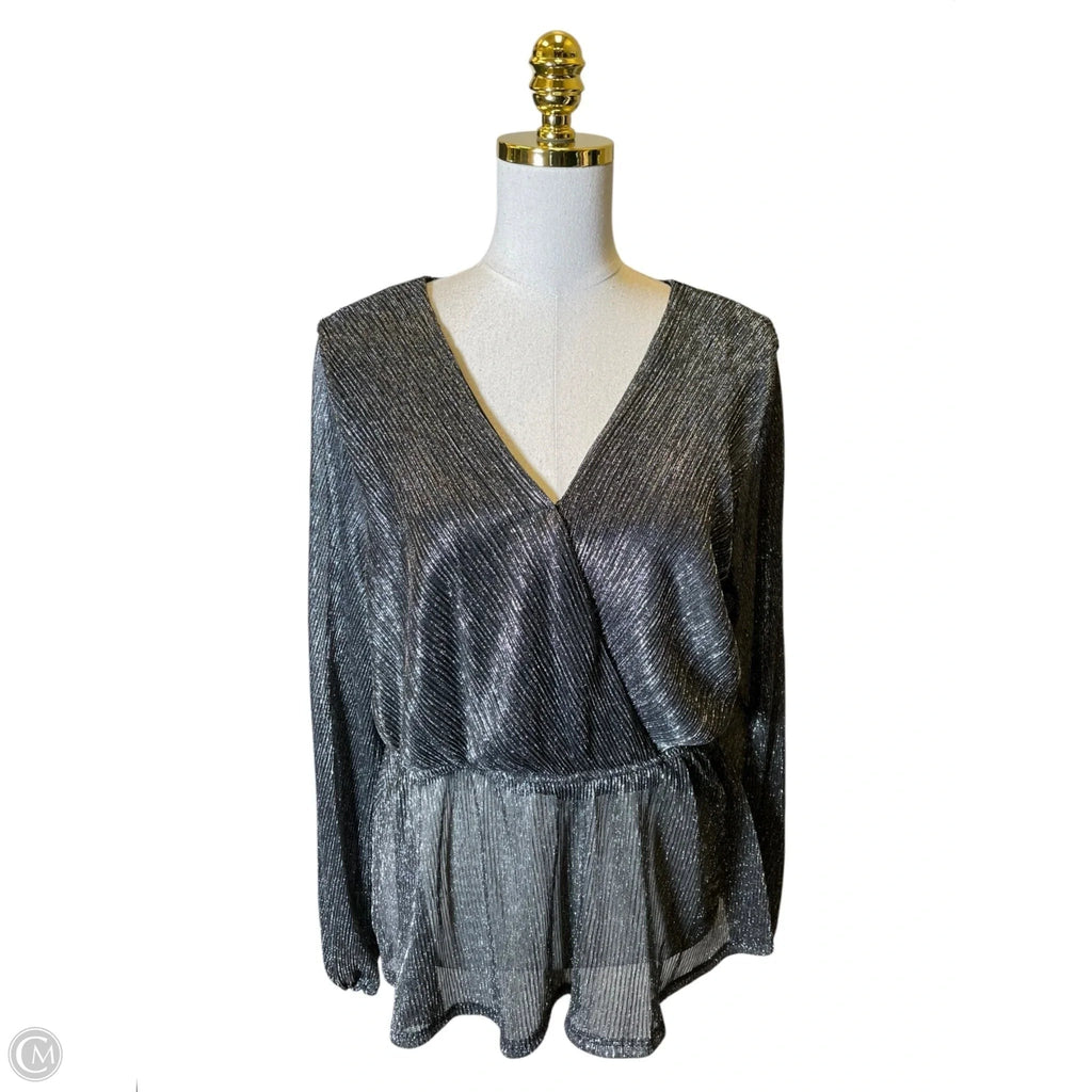 Top Long Sleeve By Maurices In Silver, Size: L