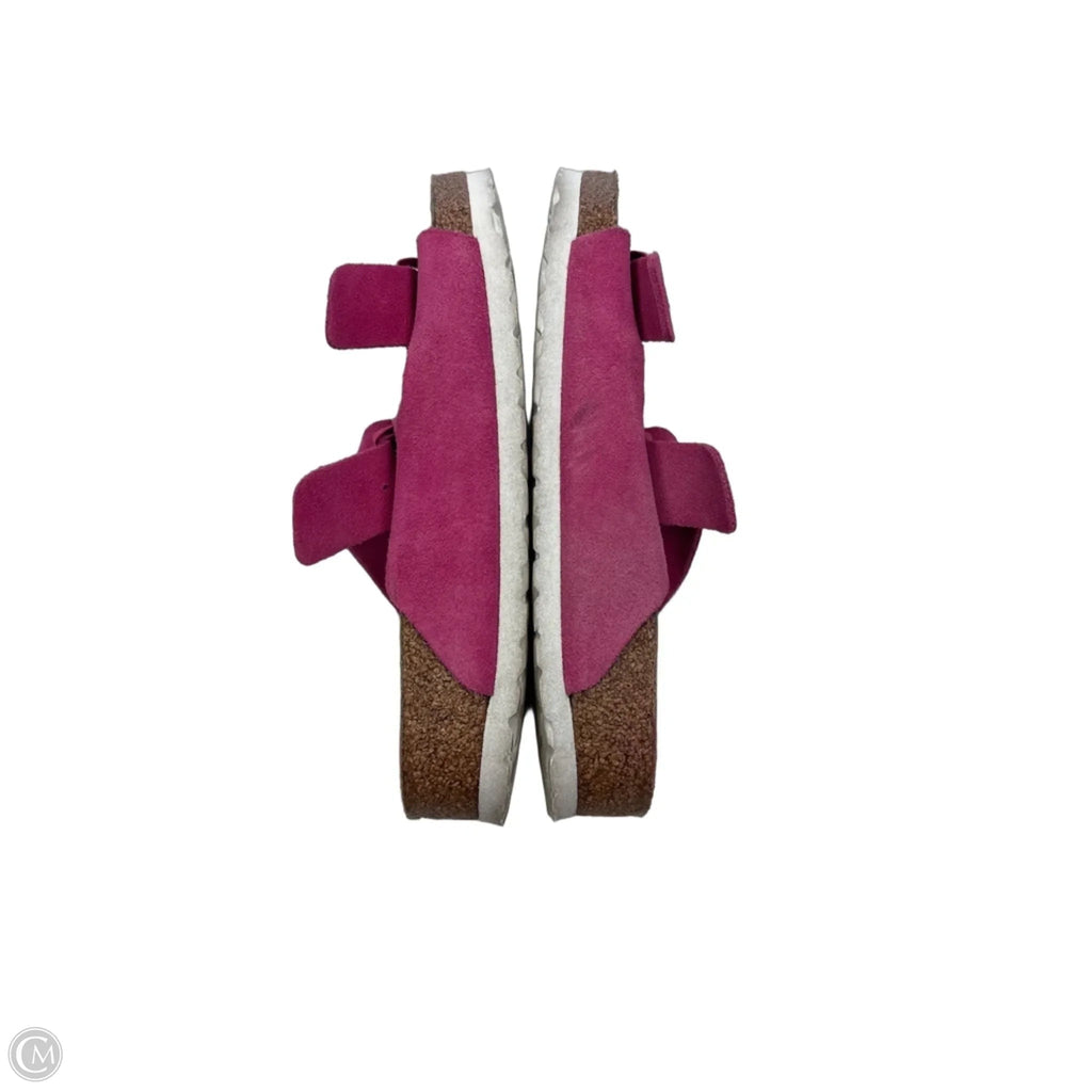 Sandals Flats By Birkenstock In Pink, Size: 9
