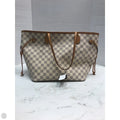 Handbag Luxury Designer By Louis Vuitton, Size: Medium