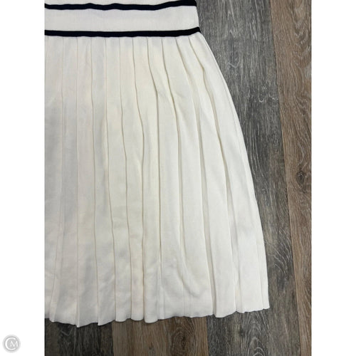-Dress Casual Short By Abercrombie And Fitch In Cream, Size: M
