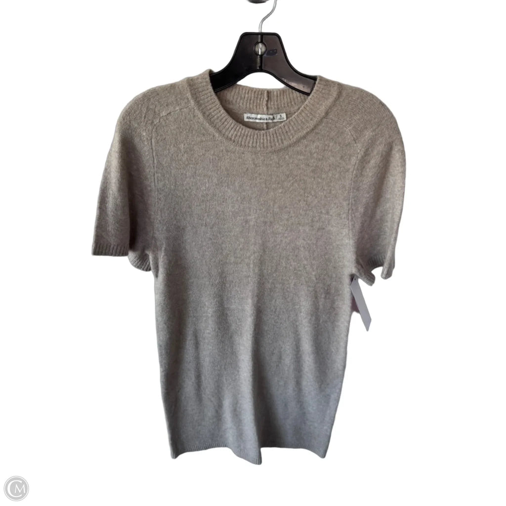 Dress Sweater By Abercrombie And Fitch In Tan, Size: S