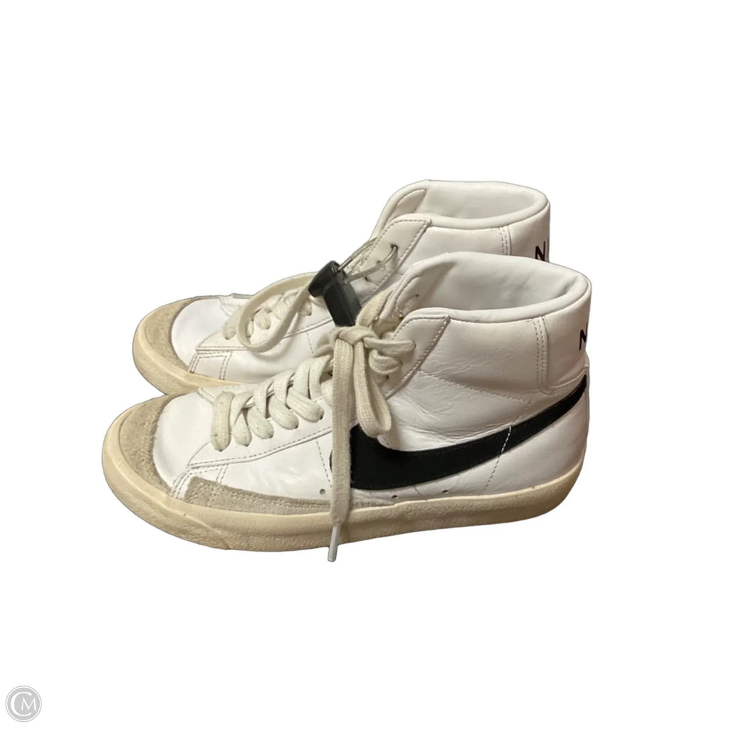 Shoes Sneakers By Nike In White, Size: 6