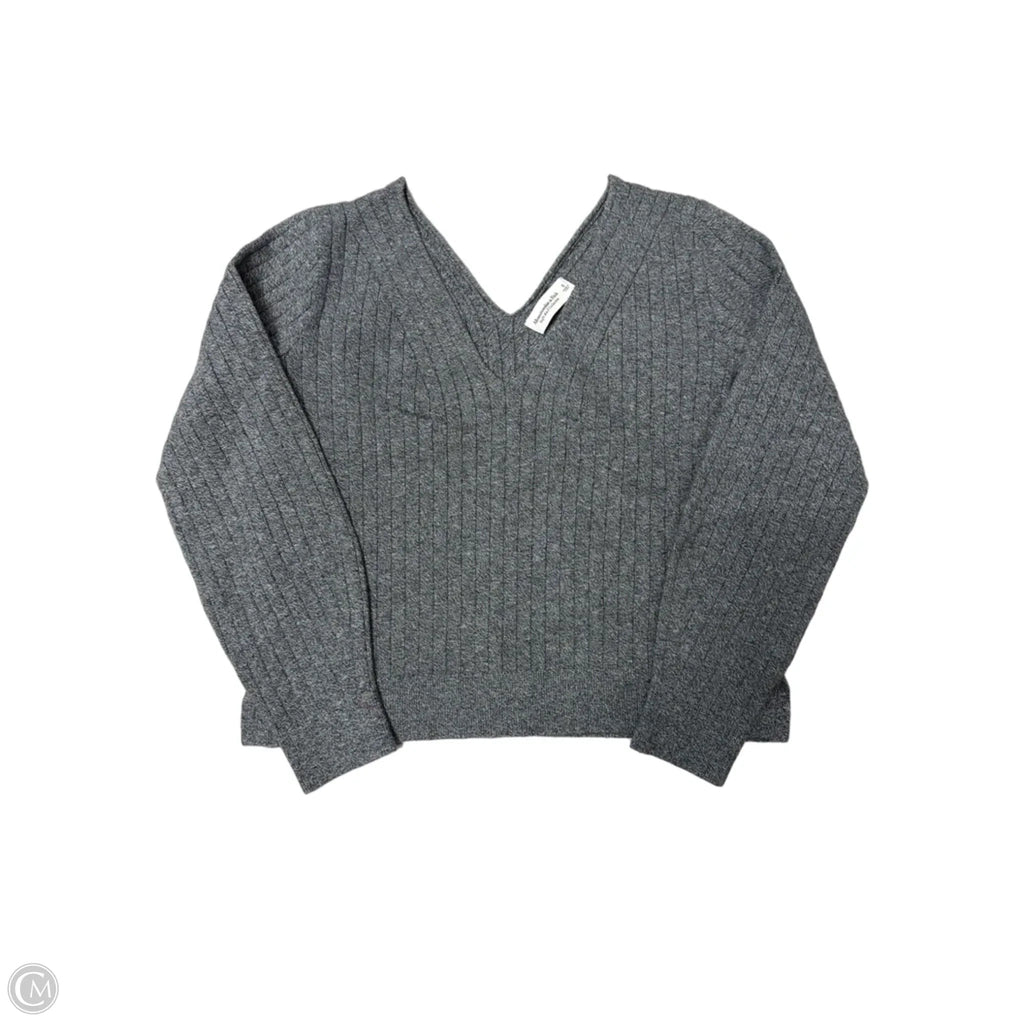 Sweater By Abercrombie And Fitch In Grey, Size: S