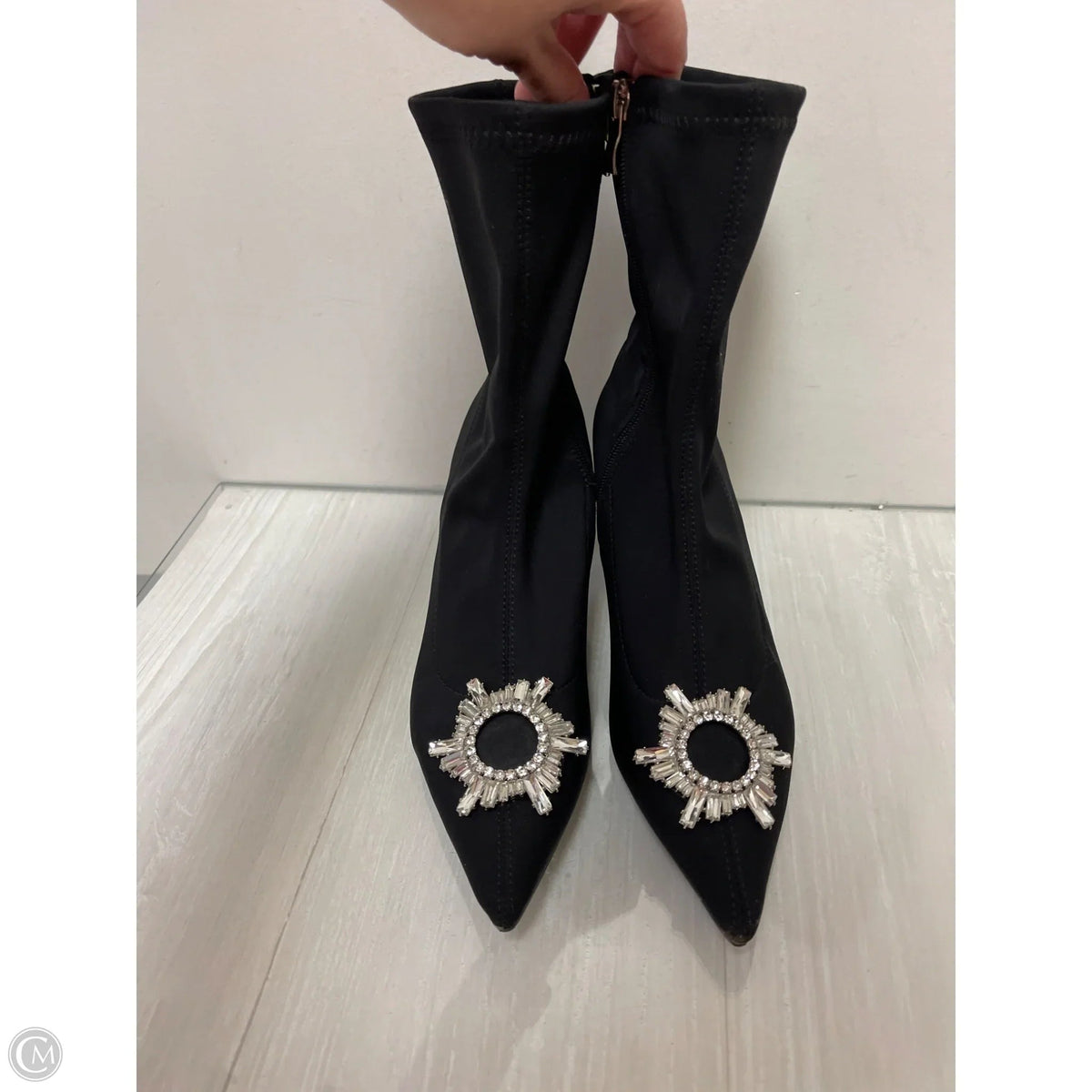 Boots Ankle Heels By Clothes Mentor In Black, Size: 10