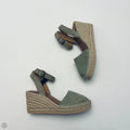 Shoes Heels Wedge By Crown Vintage In Green, Size: 9