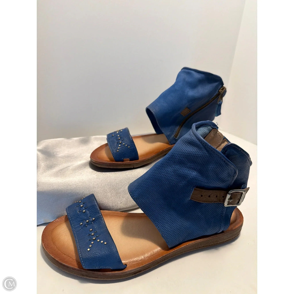 Sandals Flats By Miz Mooz In Blue, Size: 10.5