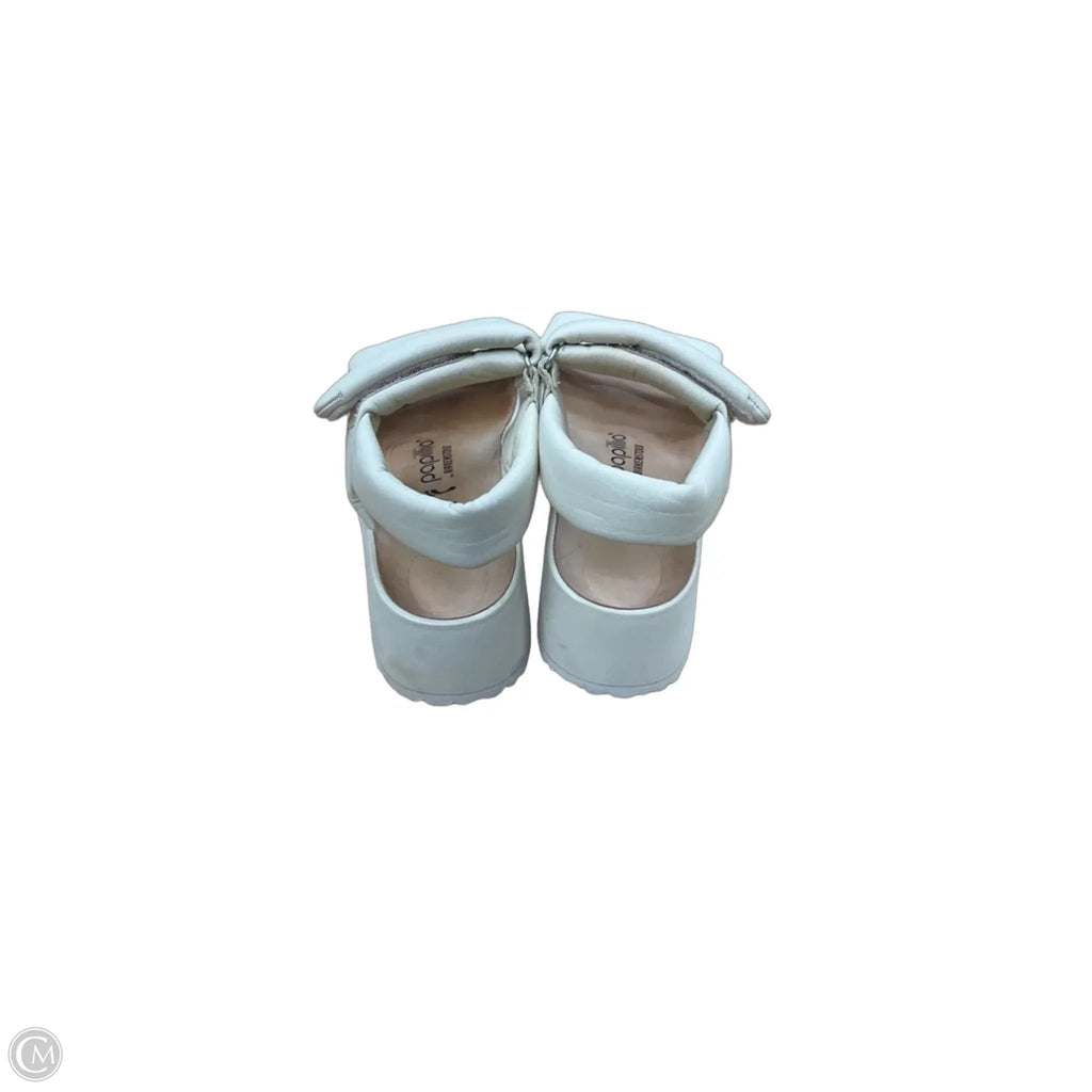 Sandals Flats By Birkenstock In Cream, Size: 8.5