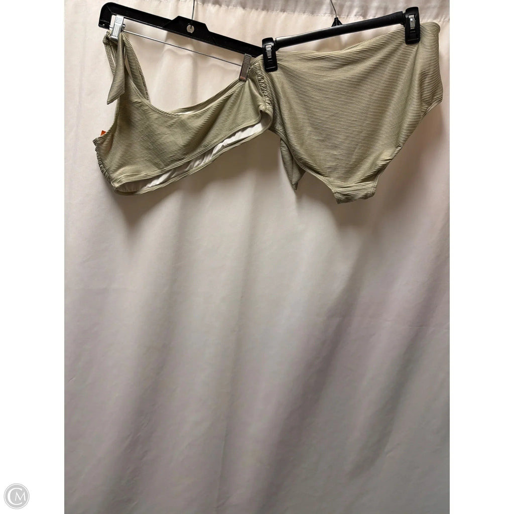 Swimsuit 2pc By Clothes Mentor In Green, Size: Xl