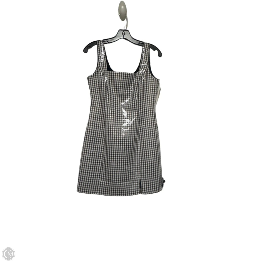 Dress Casual Short By Wayf In Chevron Pattern, Size: S