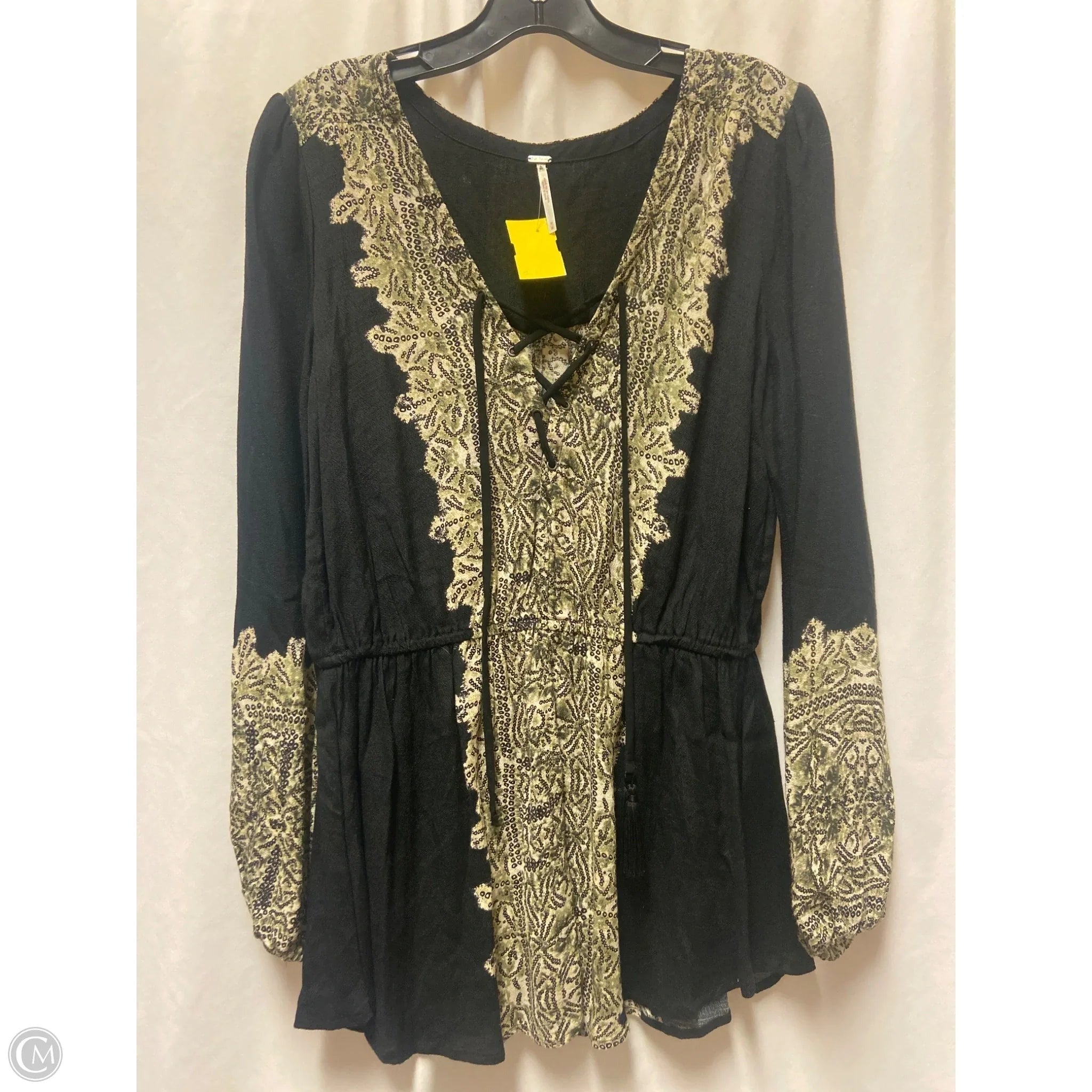 Top Long Sleeve By Free People In Black, Size: M