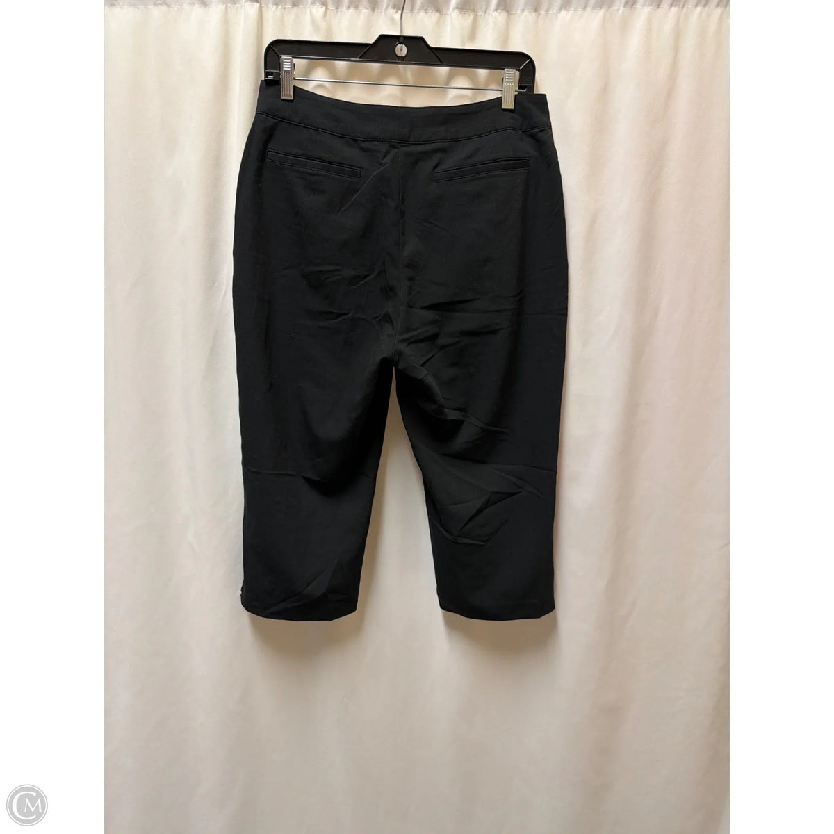 Capris By Clothes Mentor In Black, Size: 10