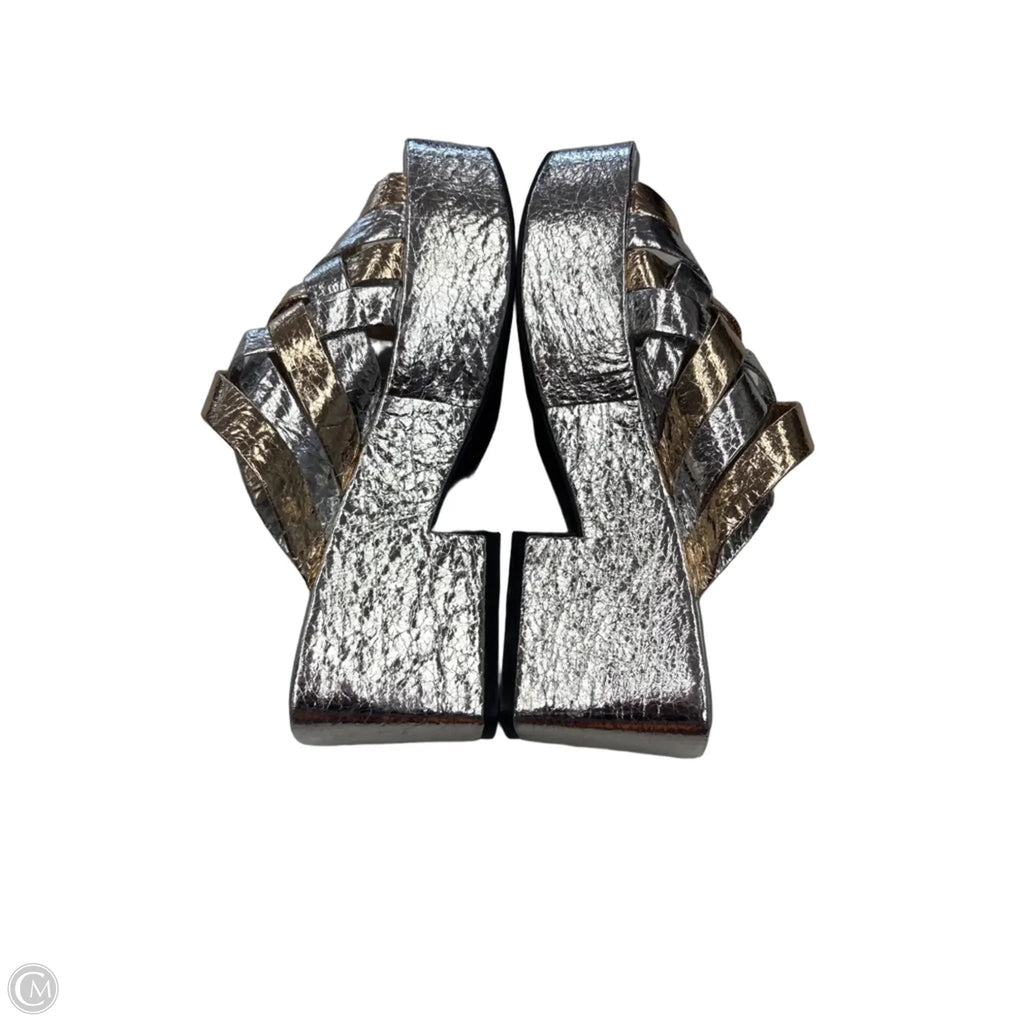 Sandals Heels Platform By Katy Perry In Gold & Silver, Size: 8.5