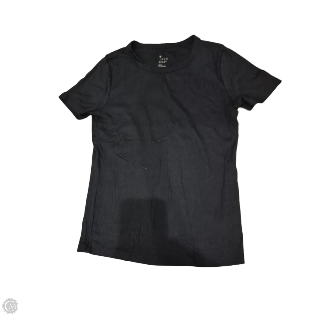 Top Short Sleeve By A New Day In Black, Size: S