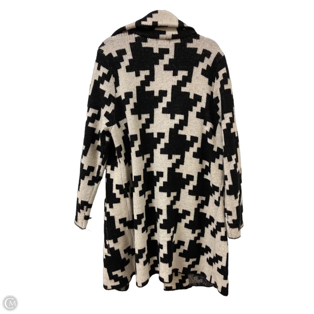 Sweater Cardigan By One World In Black & White, Size: L