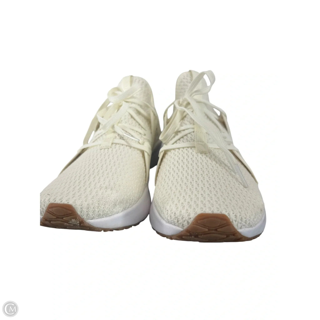 Shoes Athletic By Puma In White, Size: 10