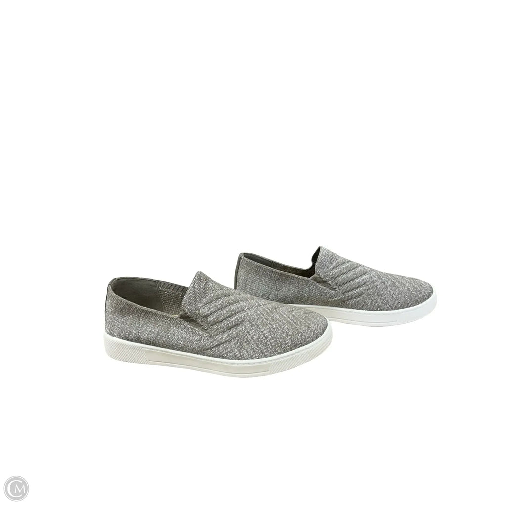 Shoes Flats By White Mountain In Silver, Size: 9.5