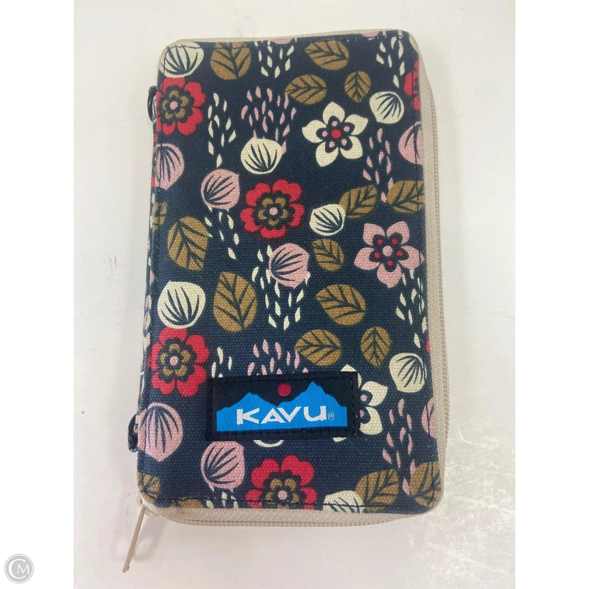 Wallet By Kavu, Size: Medium