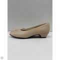 Shoes Heels Block By Hush Puppies In Beige, Size: 7.5