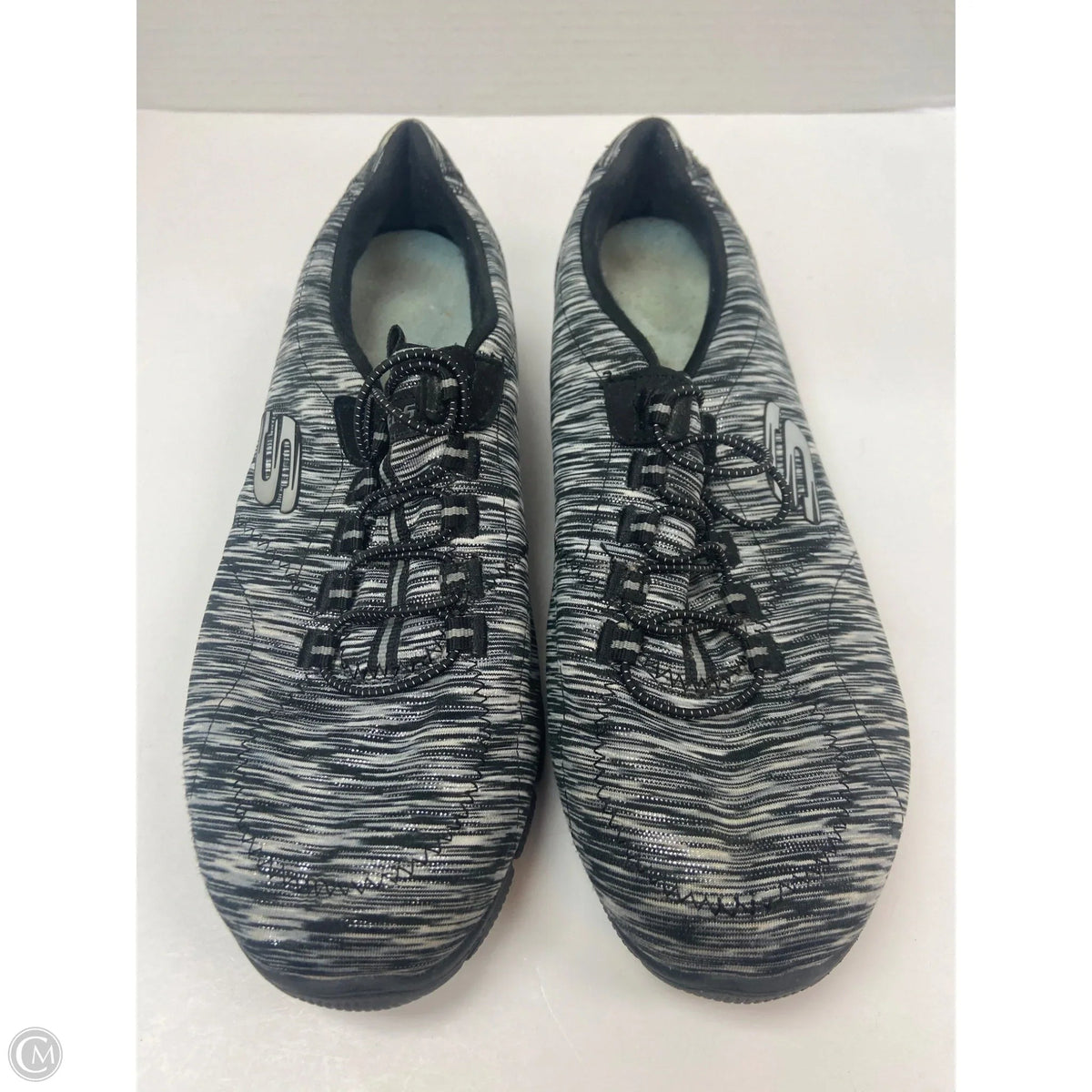 Shoes Athletic By Skechers In Black & White, Size: 8.5
